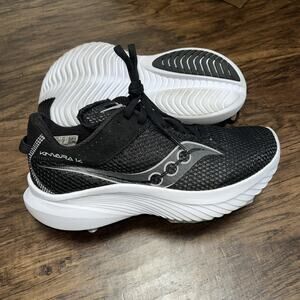Saucony Kinvara 14 Womens Black White Running Shoes Sz 8.5W Excellent Condition